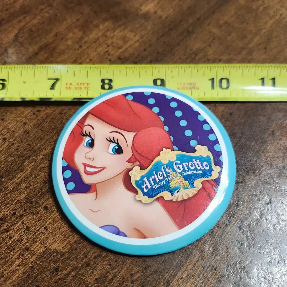 Disneyland First Visit Ariel Grotto Mickey Minnie Princess Shamrock Button Lot
